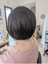オーオ(OOO) 丸みショート