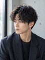 ウィールールピヴォクロス(WE RULE pivot cross) あなたの魅力を引き出す、プロのメンズカット