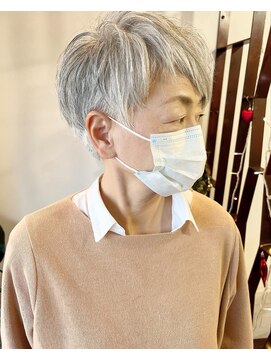 ラトリエコンタン(L´atelier Content) 【L`atelier Content miho】40代50代60代のカッコいいショート