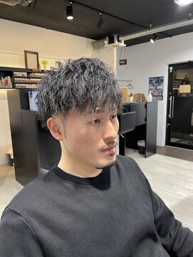 メンズ ヘアープロデュース フェード(Men’s hair produce FADE) ツイストスパイラル