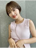 ブリーチなしハイトーングレーベージュ☆レイヤーカットショート