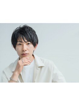 高レベルの技術とセンスで幅広い年齢層から高い支持◇顔の印象を大きく左右する眉カットもお任せ◎