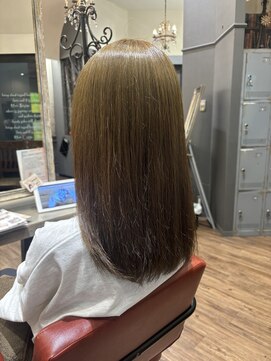 シュープ アニュー ラスパ太田川店(SHOOP anyu) ダブルカラーでオリーブベージュ