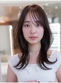 20代30代大人かわいい小顔くびれレイヤーカット黒髪前髪韓国風