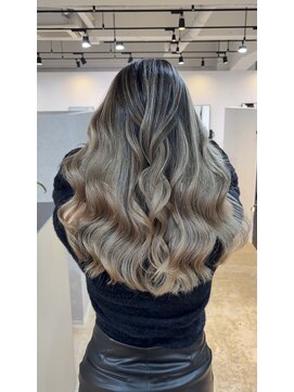 メリー オオサカ(Merly Osaka) 中明度バレイヤージュ