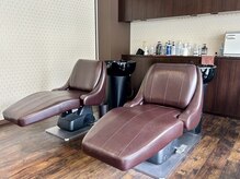 イワッシュ 平塚駅店(IwAsh)の雰囲気（全シャンプー台フルフラット♪）
