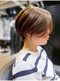 【小顔ショート】フェザーショート/くすみベージュ/梅田茶屋町