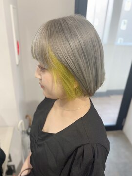 リグ 横浜(Lig.) イヤリングカラーホワイトシルバーインナーイエローダブルカラー