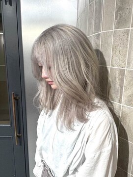 エルサ ザ リープ(ELSA the leap) 【ブリーチカラー/ダブルカラー】ハイトーン/レイヤー/韓国