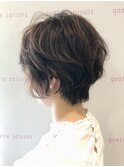 ベリショなのに女性らしさのあるこなれヘアー