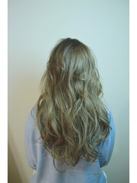 ヘアメイク イズム(HAIR MAKE ism) 【ism 千葉】外国人風グレージュカラー×ロングB