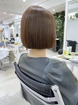 オウル(Owll) 【Owll】大人かわいい前下がりボブ ツヤ感ベージュカラー