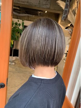 ヘアーラボ ハチ(HAIR LABO HACHI)の写真/頭皮ケアしながら根本0mmからカラー！癖やパサつき,切れ毛もケア◎こだわりのTRでエイジング毛も改善♪