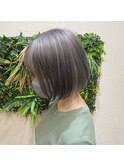ハイトーンなミニボブ