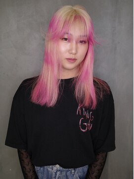 キヴィ(kivi) ブロンド×ピンク