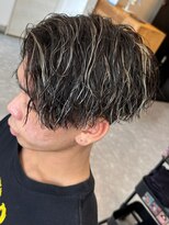 フゥ 宇都宮(FeU)&nbsp;波巻きパーマメンズパーマメンズヘアツーブロックツイストパーマ