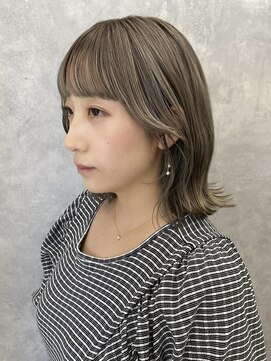 フンヌ フンヌ(funnufunnu) グレージュ