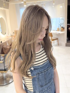 テトラ バイ ネオリーブ 横浜西口店(tetra by neolive) ミルクティーベージュ マロンベージュ ブリーチレイヤーカット