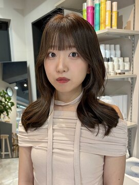 ディーエックス スリー(Dxxxx III) オリーブベージュ くびれヘア