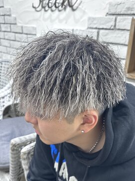 ヘアーグランデシーク(Hair Grande Seeek) 王道Style【Pail Twist × White Mesh】