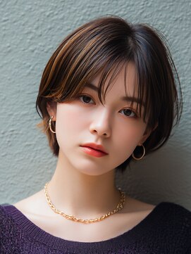 タイトショート × シアーブラウン