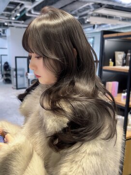 シオン(shion) 前髪カットロング顔周りレイヤー大人ガーリー_ba578422