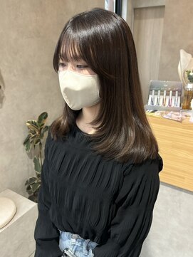 ヌーク(nook.) 顔まわりレイヤーカット