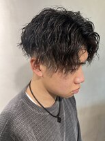 アカヒゲ 新札幌店(AKAHIGE)&nbsp;縦落ちツイストスパイラル 波巻きパーマ