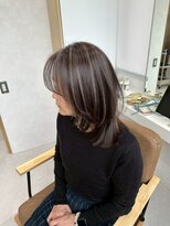スラッシュ ホワイト(SLASH white) 脱白髪染めハイライト/白髪ぼかし/透明感カラー/髪質改善