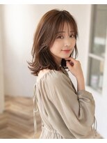 バグズ(Baguz) 韓国風くびれミディ×レイヤー×透明感ブラウン