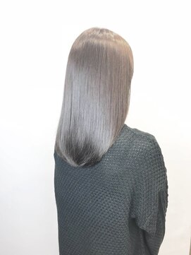 アヤナ バイ アヤラ(ayana by ayala) 透明感◎アッシュグレー〈浦安 美容室〉