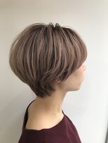 ナンバー エアロ 横浜(N° +aero)&nbsp;大人可愛い20代30代40代小顔ワンサイドショートボブ丸み前下がり