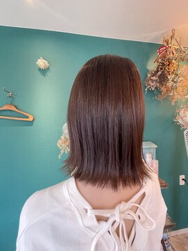 ミリ(miliii___.) 切りっぱなしボブ