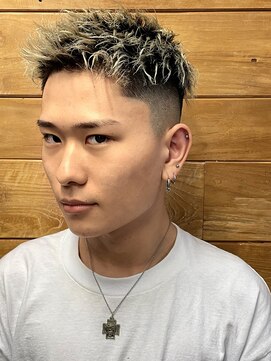 サンディーズバーバーショップ(Sandees) ショートツイスパフェード