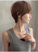 大人かわいい似合わせカットショートヘアシースルーバング小顔