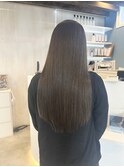 オリーブグレージュ×ブリーチなしカラー×ストレートロング