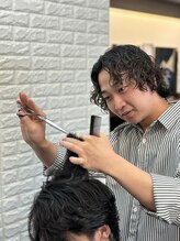 エスフィール 富沢店(S.feel) 手塚 大介