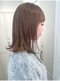 ミディアムボブ ハイトーンベージュ ピンク シアーカラー 小顔