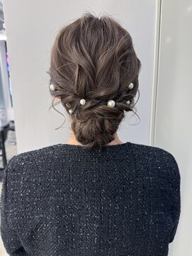 ウィークエンド(WeekenD) 王道ゆるシニヨン