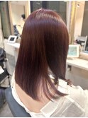 ピンクベージュ×ミディアムボブ