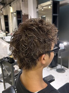 フランクスバーバーザスタンド(Frank’s barber the stand) メンズスパイキーショートピンパーマスタイルT