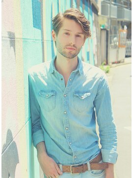 ジジバイワースホワイル(jiji by WORTH WHILE) 刈り上げセンターパートサーフカールフェザーパーママレットヘア