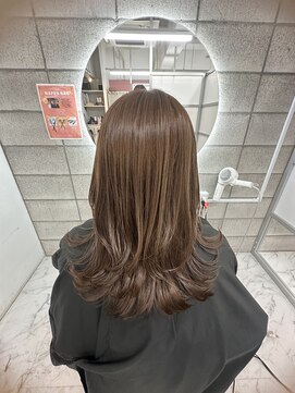 ビンナ(BINNA) ブリーチなしで透明感アッシュブラウン