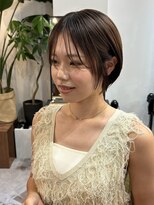 エラ(Ella)&nbsp;切りすぎない丸みショート/顔まわり似合わせ/地毛風ストレート
