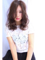 エス 西梅田(es)&nbsp;大人かわいいセミウェットなふわミディ_ダブルカラー