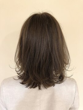 クイントネオリーブ 自由が丘正面口店(quint:neolive) 【neolive quint 自由が丘】岩崎裕貴 Neolive スタイル