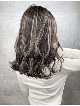 アンダーバーホワイト 鳳店(_WHITE) ☆ギャルにならない大人ハイライト♪☆