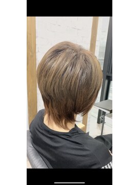 ベルポ(Bellpo) いろんなウルフカットの中の1つです