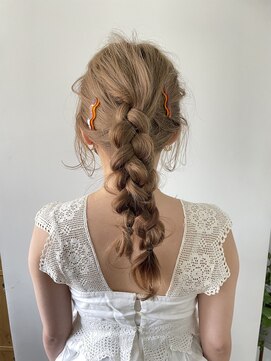 アスター(astar) 【astar】雨の日　編み込みアレンジ　アップスタイル