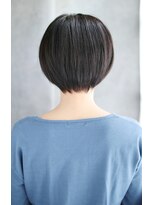 オティアプラスエヌ(OTTIA+n) 20代30代40代　冷静な大人ショート【松山】